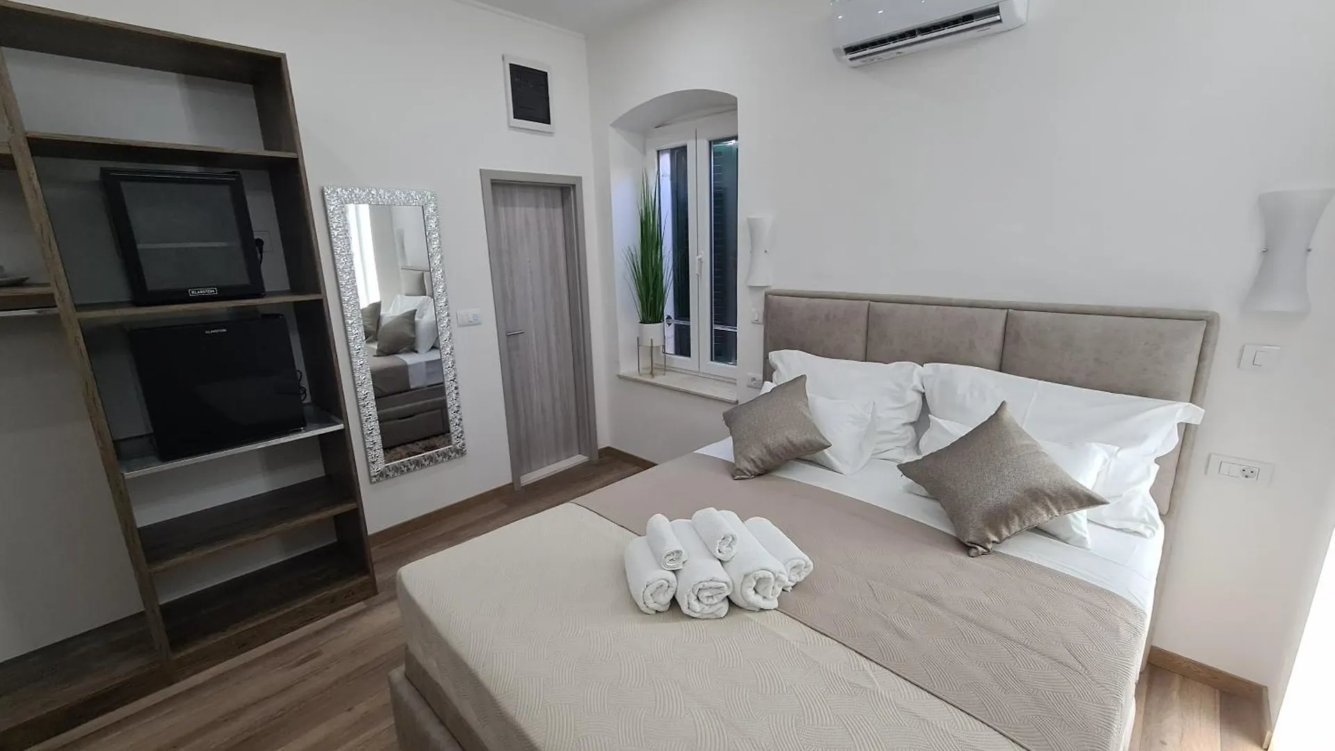 D&D Suites In Split Centre 1 게스트하우스